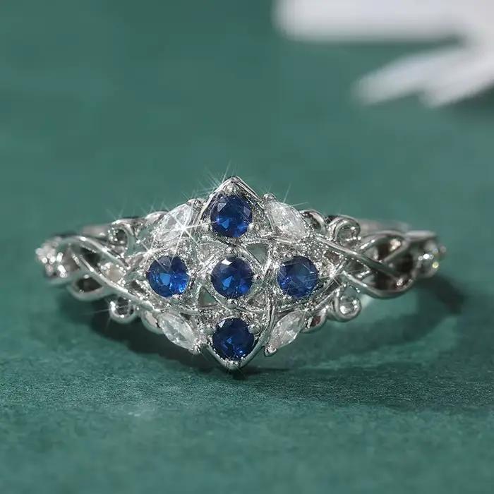 Bague de luxe en zircone synthétique bleue étincelante plaquée argent pour femme, accessoires de bijoux classiques pour banquets et mariages, cadeaux
