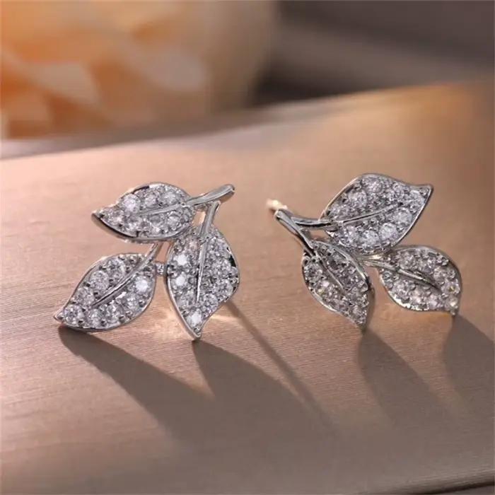 Boucles d'oreilles en forme de feuille délicate pour femmes, couleur argent/or, à la mode, cadeau fantaisie pour filles, bijoux cadeaux 2024