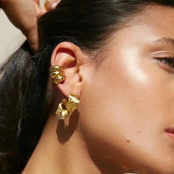 Manchette d'oreille plaquée or carillon pour femme