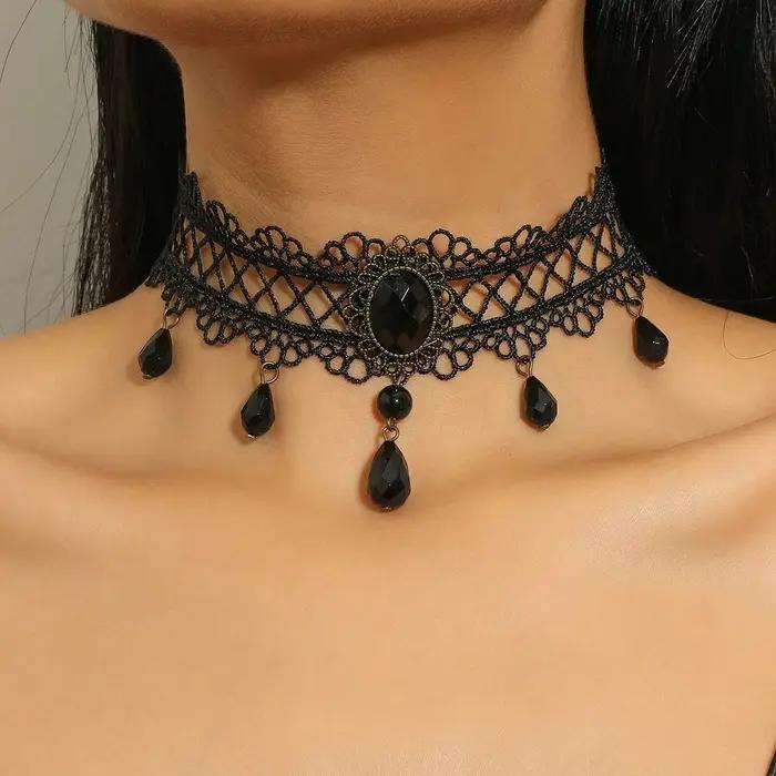 Vintage-Tour de cou en dentelle gothique classique pour femme, pendentif en cristal noir, breloque,