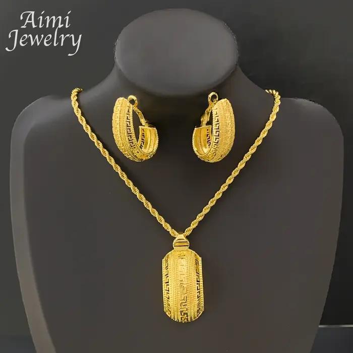 Ensemble de bijoux plaqués or 18 carats avec collier et boucles d'oreilles pour femmes, cadeau de mariage et anniversaire, bijoux africains élégants et durables