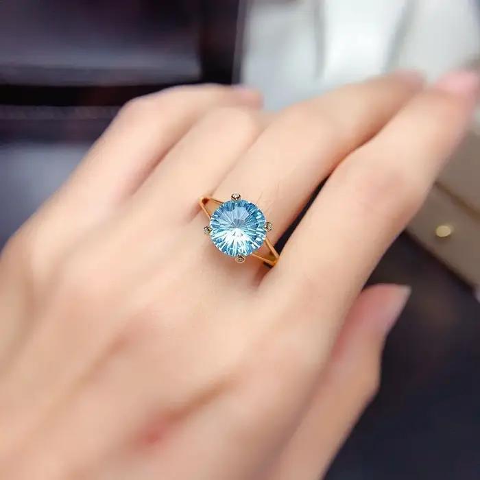 Bague en or 14 carats aigue-marine de laboratoire bleue pour femmes style classique occasions spéciales