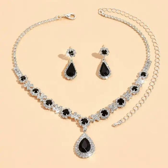 Ensemble de bijoux en cristal à la mode, collier et boucles d'oreilles, pendentif de luxe de qualité