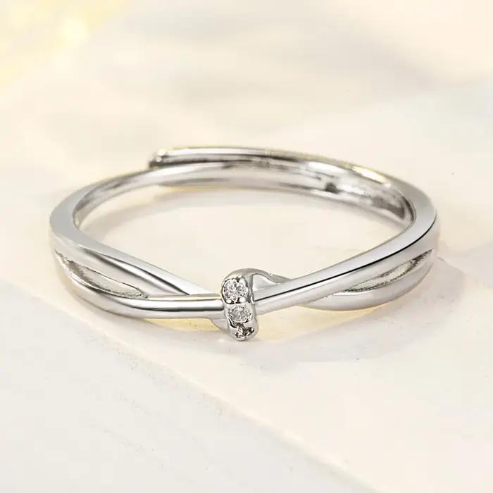 Charmant anneau Möbius en argent sterling 925 pour hommes et femmes