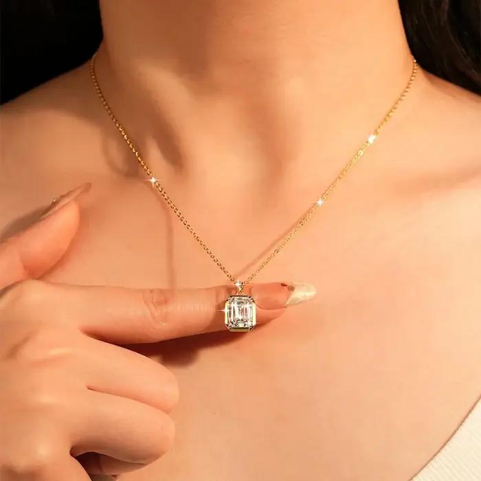 Collier pendentif Rrjzz Solitaire en moissanite taille émeraude 8x10mm