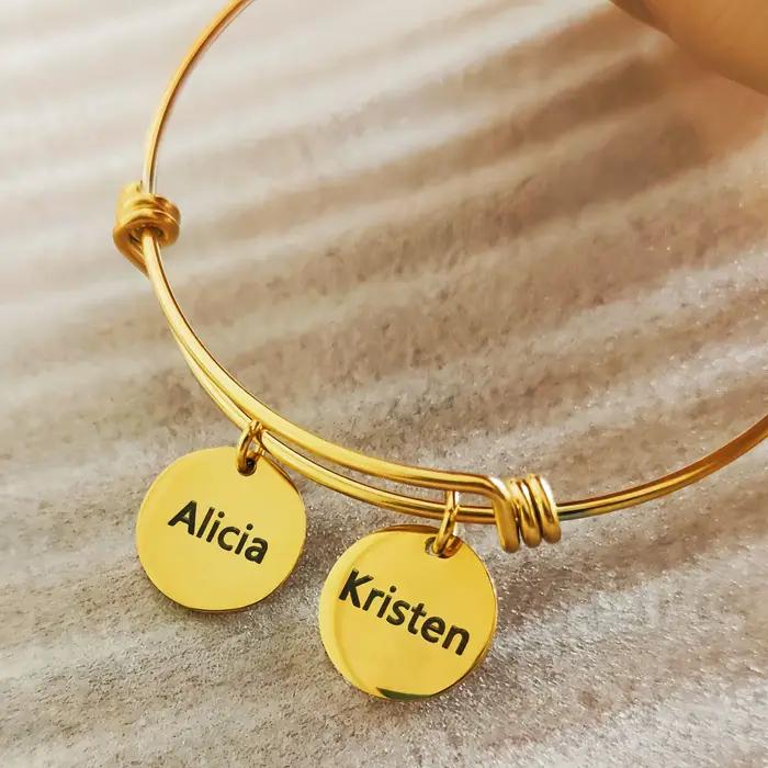 Bracelets personnalisés pour femmes, gravure personnalisée de 1 à 8 noms, pendentif rond, bracelet d'amitié en acier inoxydable, bijoux Pulsera Mujer