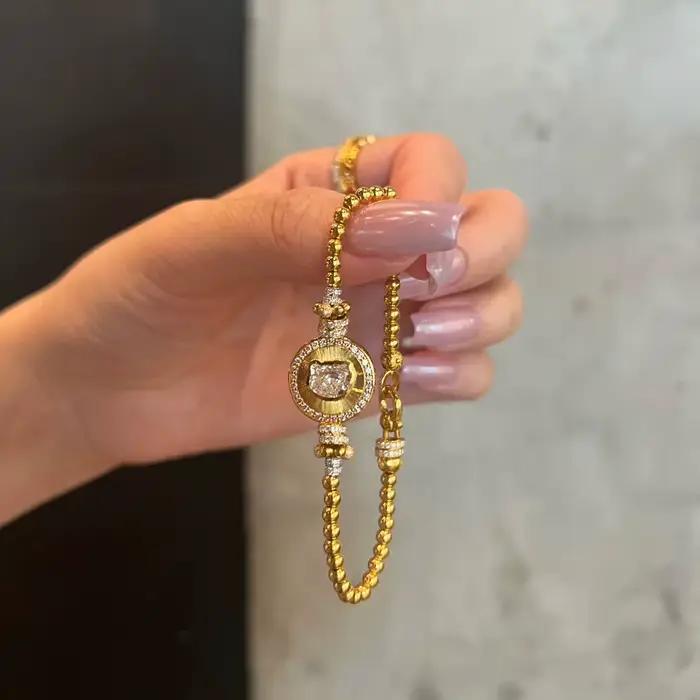 Bracelet Créatif Amusant Incrusté de Cristal et de Zirconium Blanc pour Femme Occasions Spéciales Engagement Fantaisie Stylistique