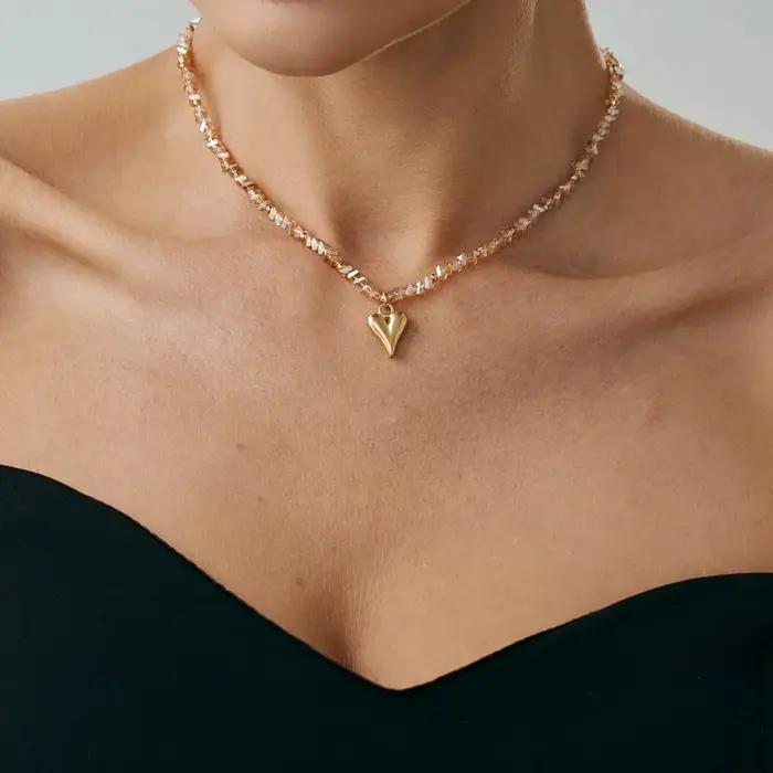 Collier Boho en forme de cœur en or avec chaîne transparente en cristal pour femmes occasions spéciales Y2K style
