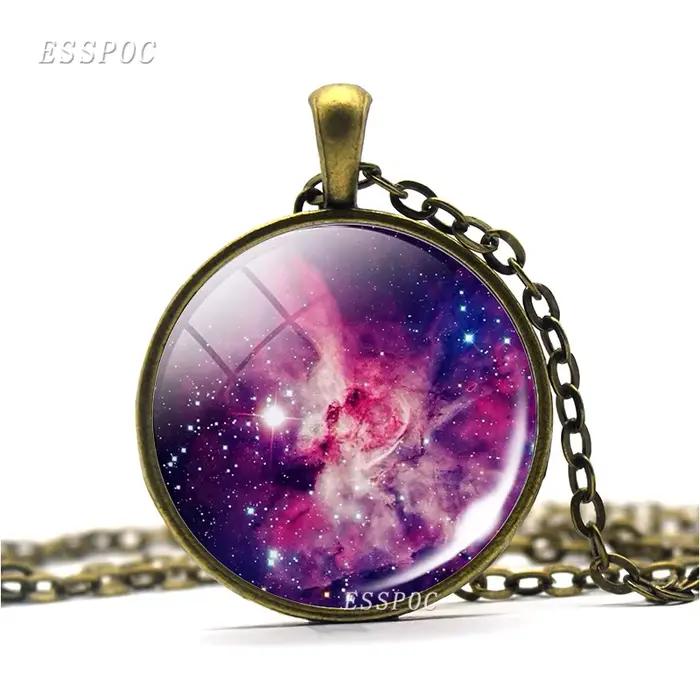 Collier de nébuleuse, pendentif astronomie de la galaxie