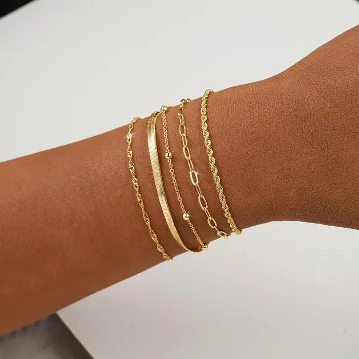 Bracelets en or pour femmes