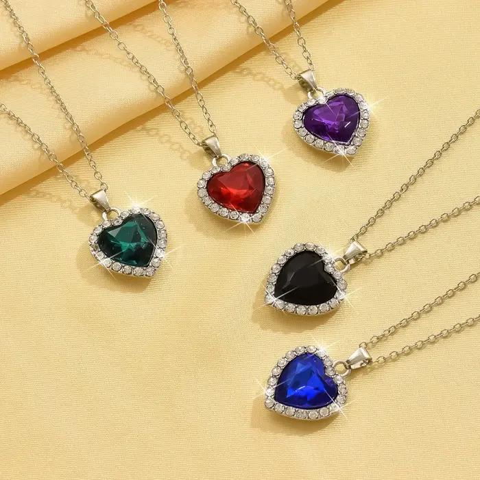 Collier Pendentif Coeur Garni De Strass Unisexe Pour Occasions Spéciales Et Style Décontracté Polyvalent