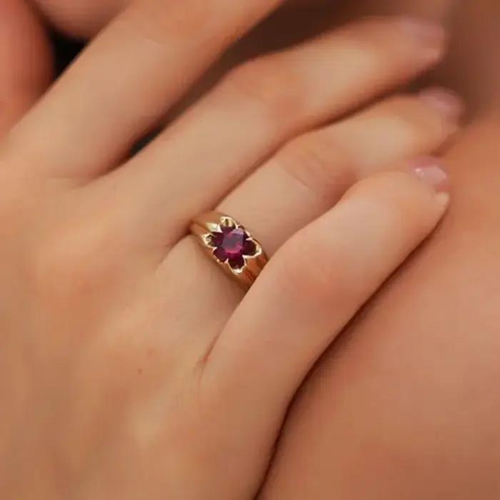 Bagues classiques en forme de fleur de pierres précieuses rouges pour femmes, breloques de luxe légè