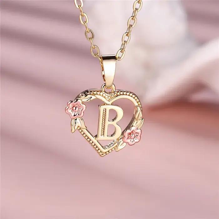 Collier pendentif fleur lettre personnalisable bijoux de mariage pour femmes romantiques occassions spéciales