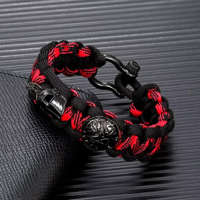 Bracelet de survie en fer à cheval style guerrier spartiate casque viking paracorde design créatif pour homme occasions spéciales et aventures