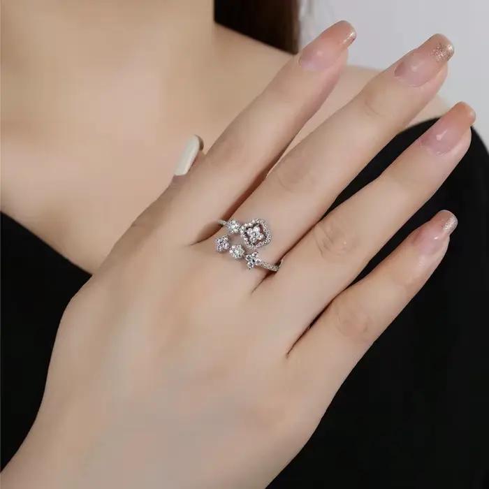 Bague réglable en or 14 carats pour femmes sertie de moissanite et zircon fleur à quatre feuilles bijou cadeau occasion spéciale