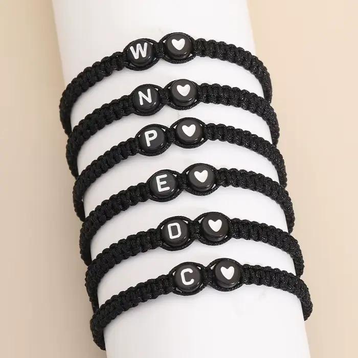 Bracelet à initiales personnalisables 26 lettres pour femmes hommes cadeau amitié occasions spéciales trésors de mémoire