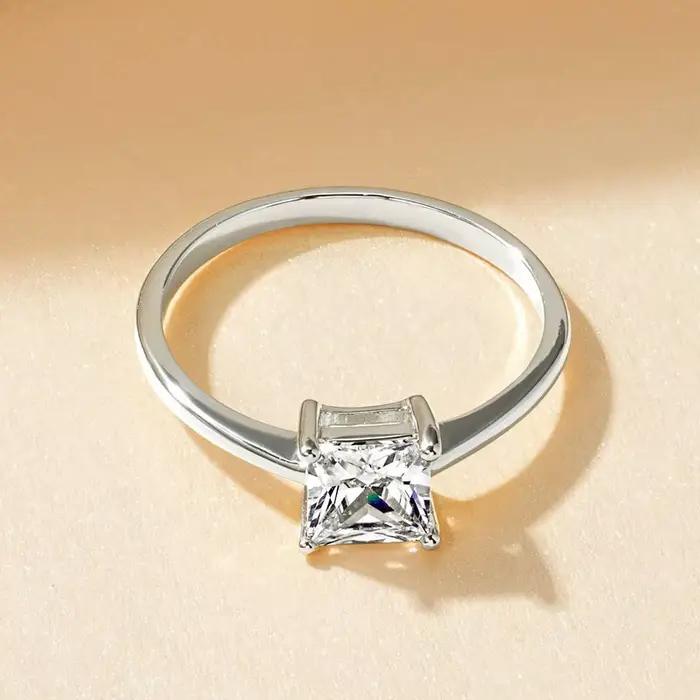 Rrjzz 14K plaqué or carré Solitaire anneaux princesse coupe CZ simulé diamant bague pour les femmes anniversaire bijoux fins cadeaux