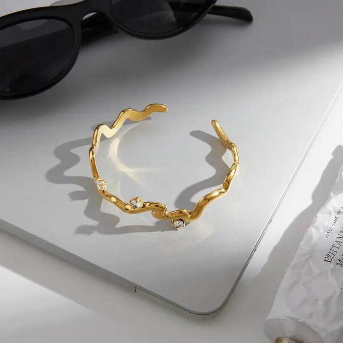 Uworld – Bracelet manchette rond en forme de vague en zircon pour femmes
