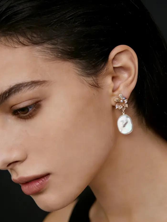 Grandes boucles d'oreilles originales en perles baroques d'eau douce pour femmes