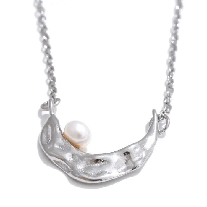 Yhpup – collier avec pendentif en forme de lune et de perles naturelles, plaqué or 18 carats, bijoux